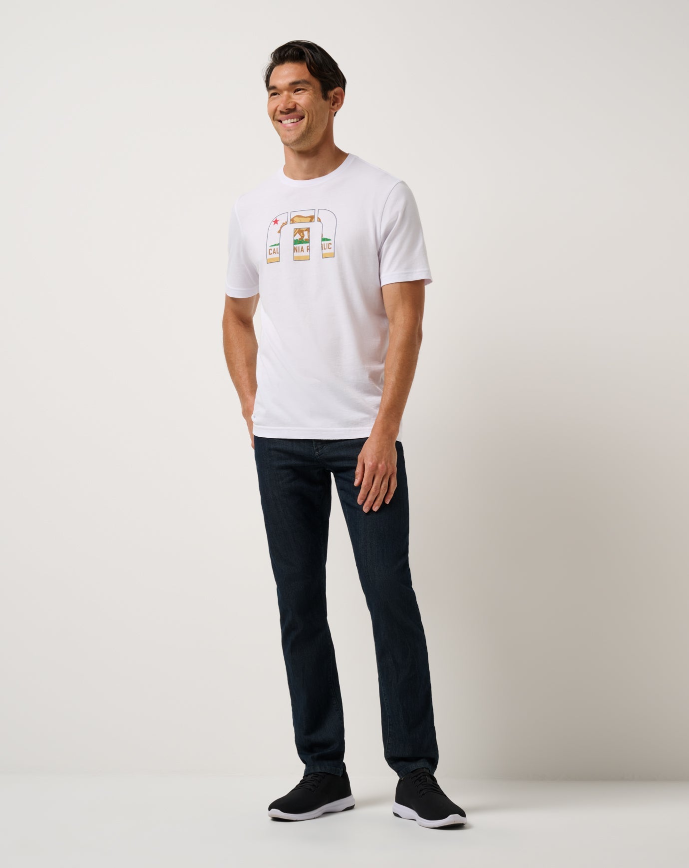 Travis Mathew Online | Tropical Tailgate Tee