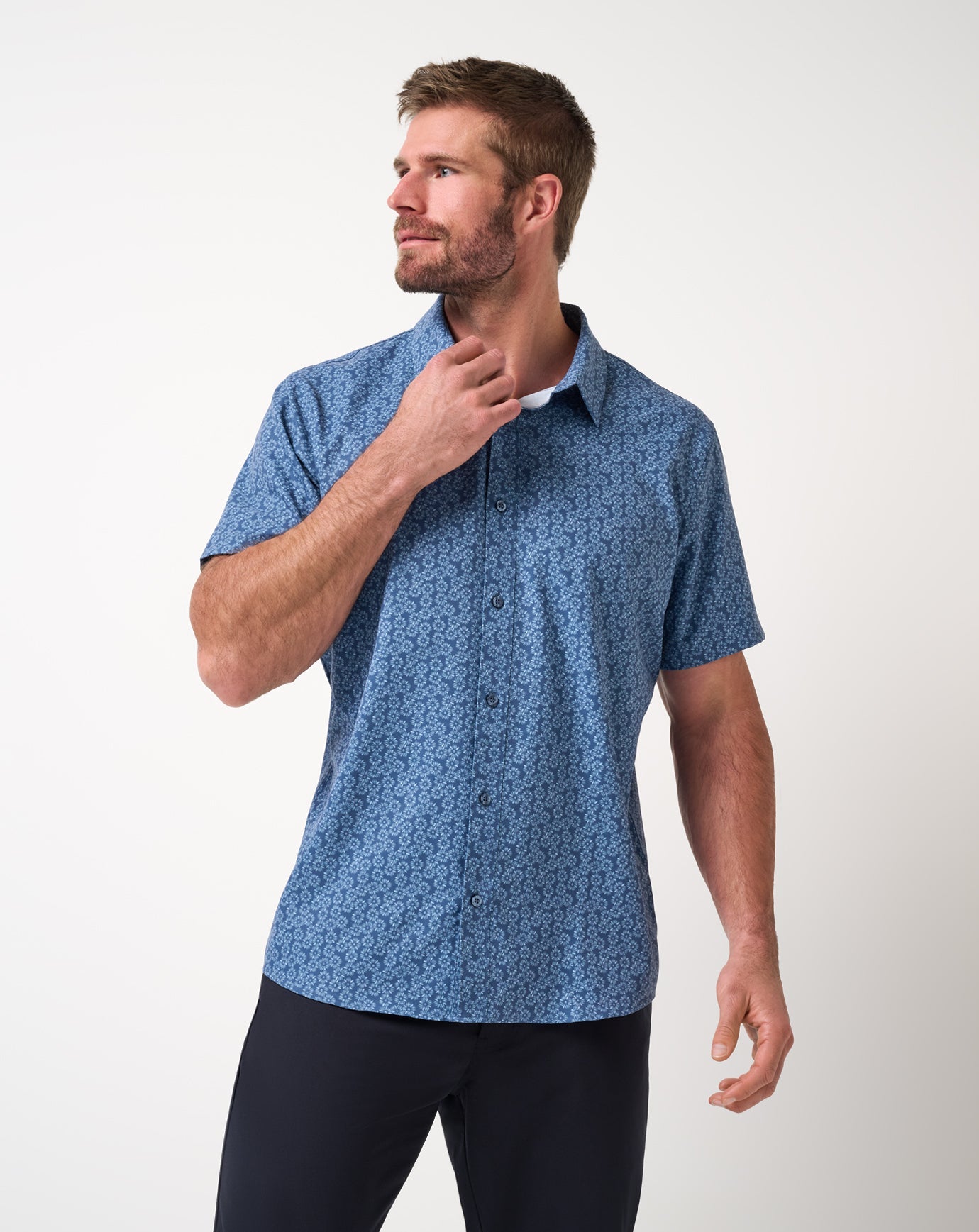 Travis Mathew Sale | Techwoven Sunlight Button-Up