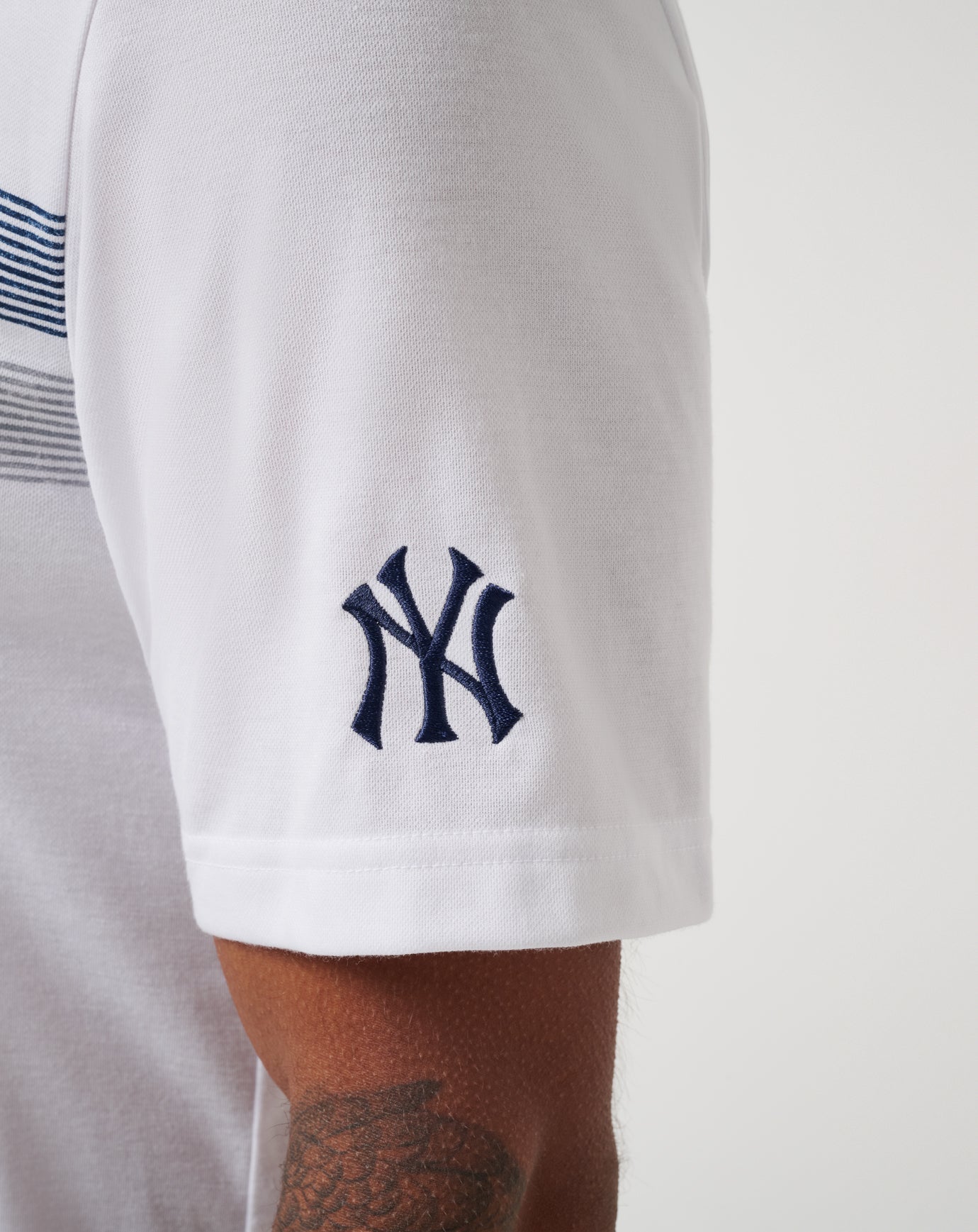 Travis Mathew Online | New York Yankees Top Recruit Polo
