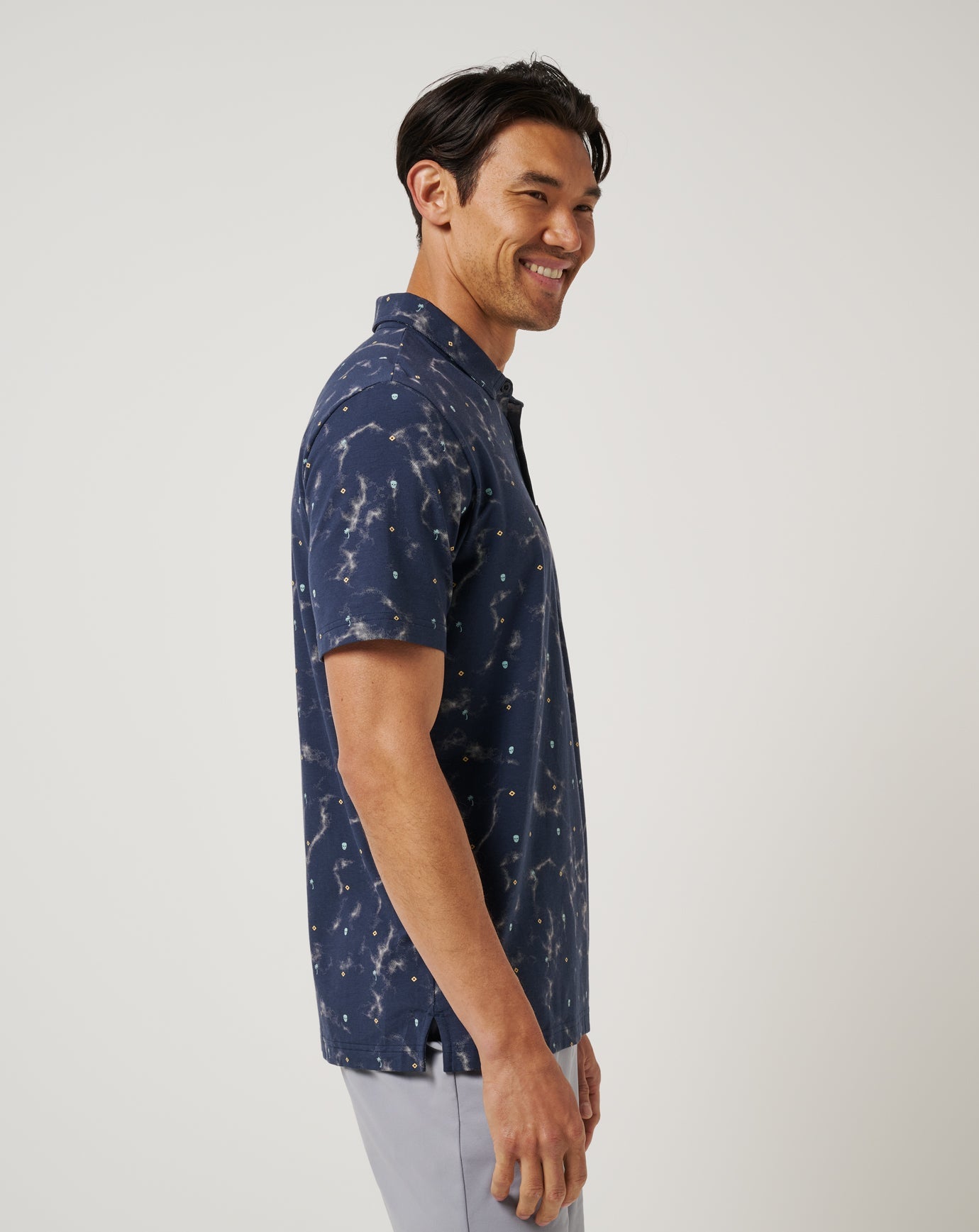 Travis Mathew On Sale | Beach Town Polo