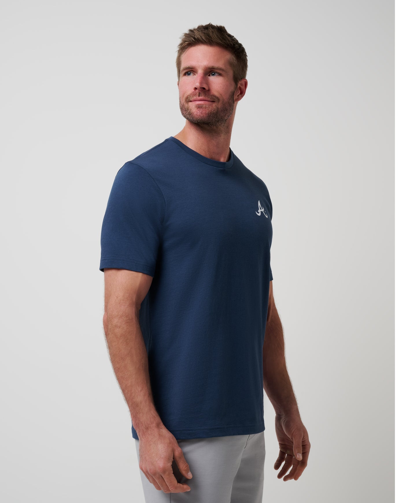 Travis Mathew Discount | Atlanta Braves Friendly Rivalry Tee