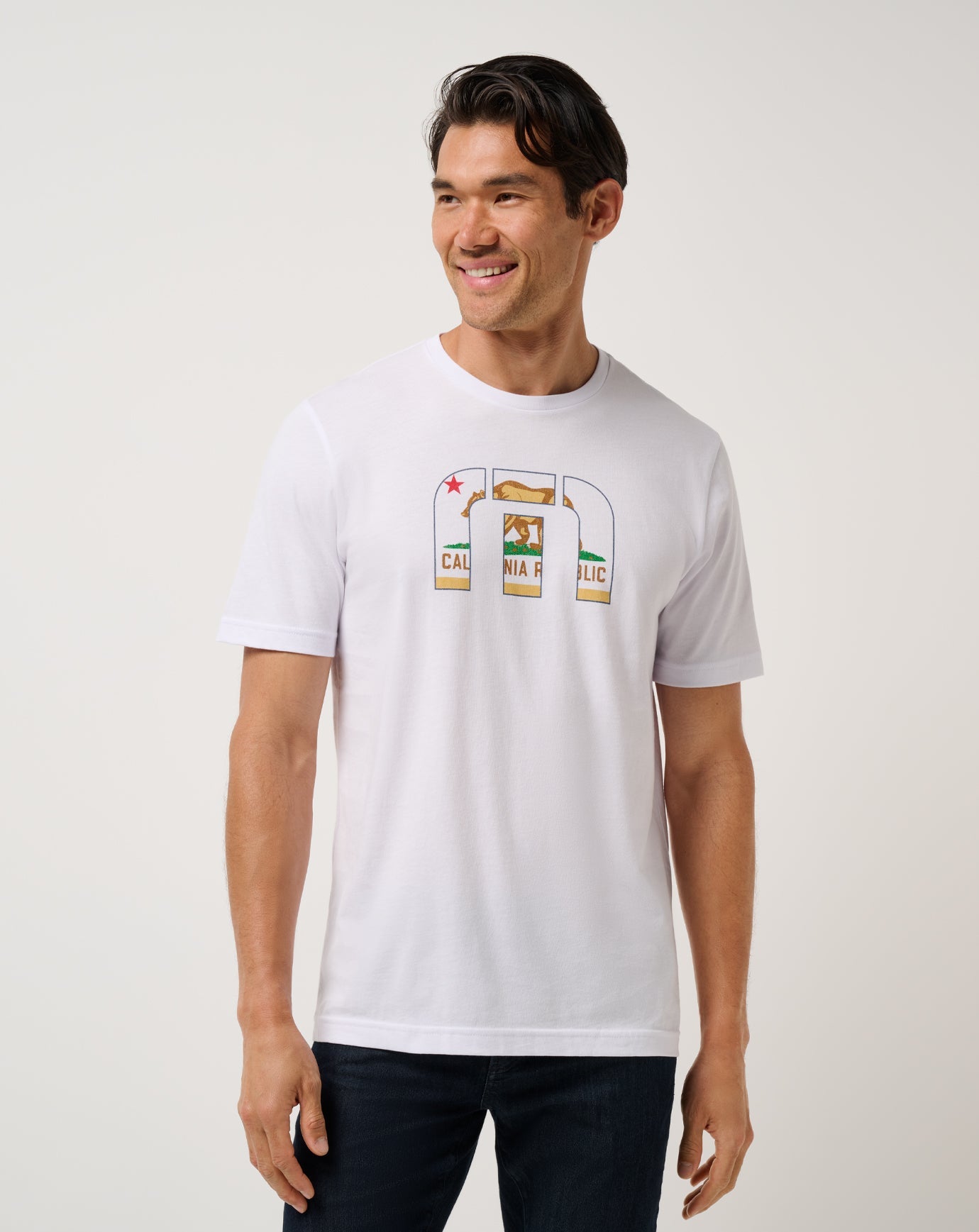 Travis Mathew Online | Tropical Tailgate Tee