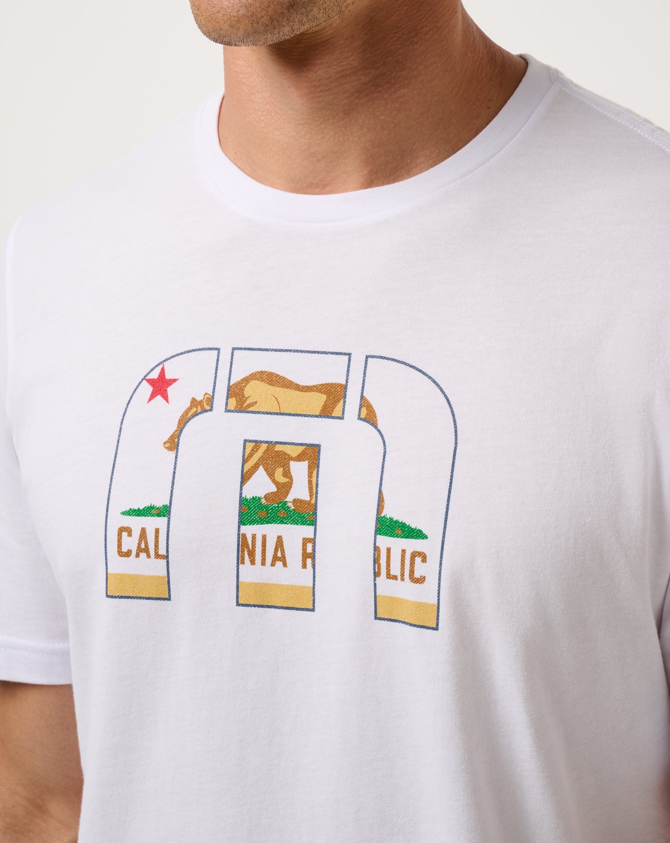 Travis Mathew Online | Tropical Tailgate Tee
