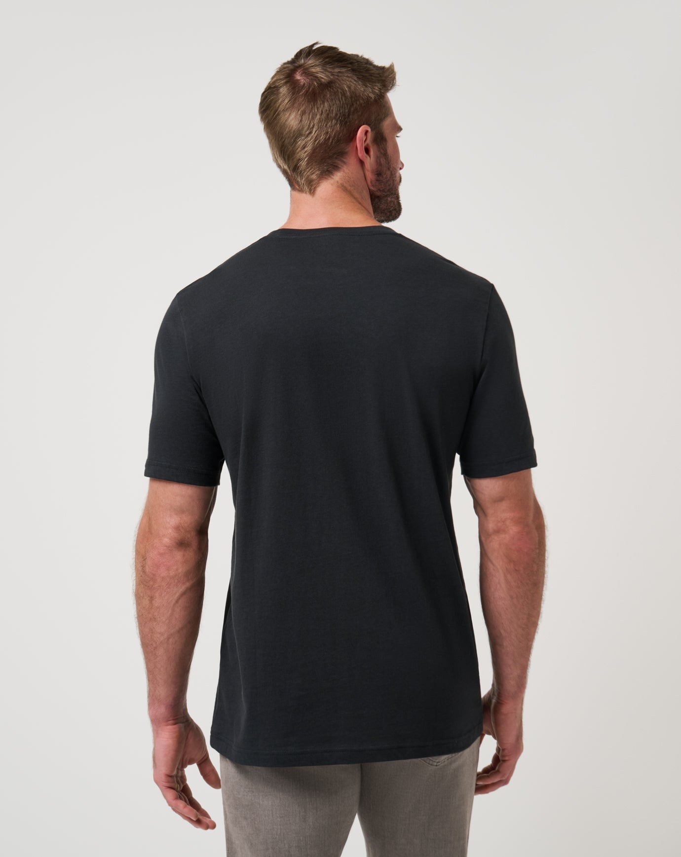 Travis Mathew | Season Of Giving Tee