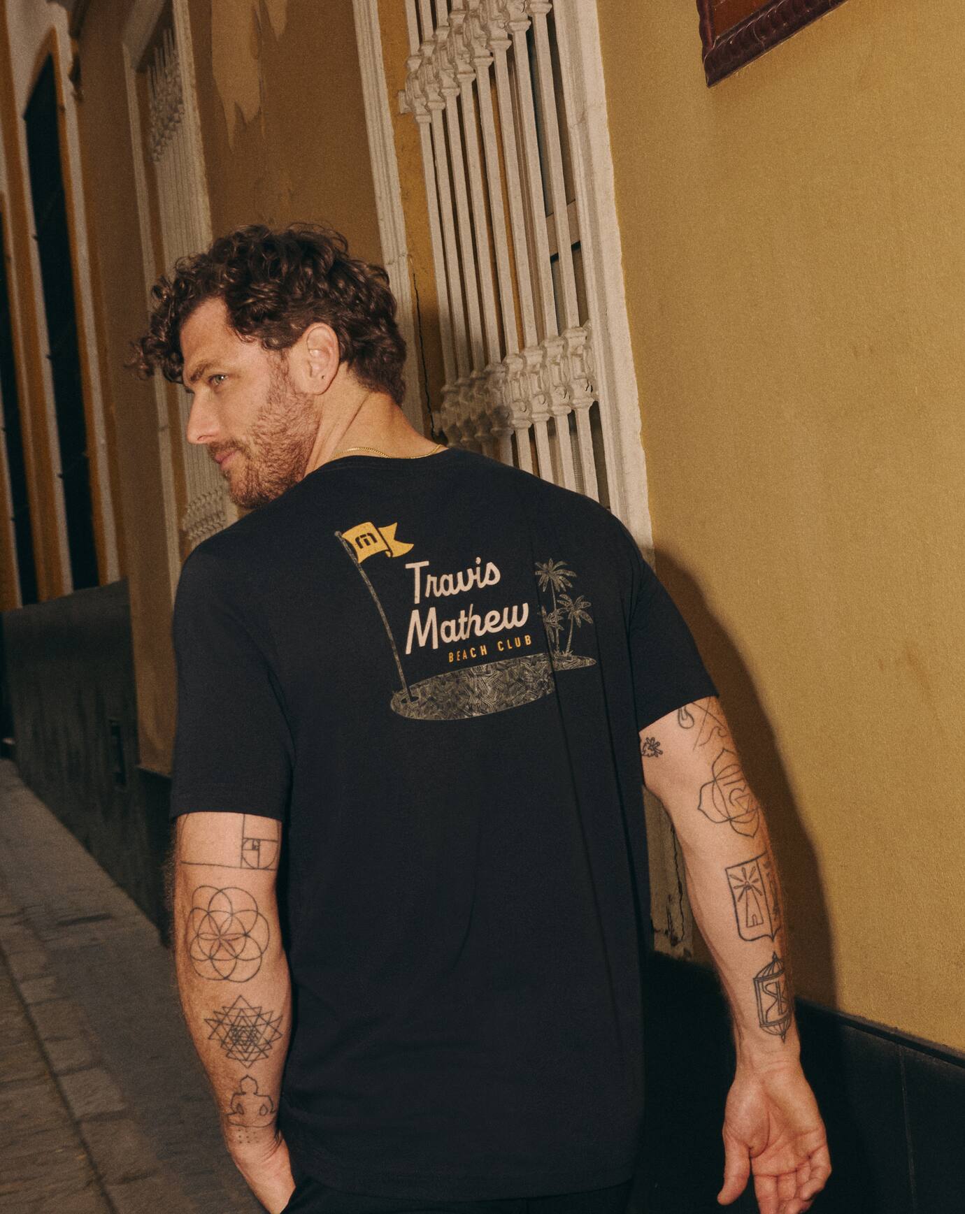 Travis Mathew Hot sale | TM Beach Club Tee
