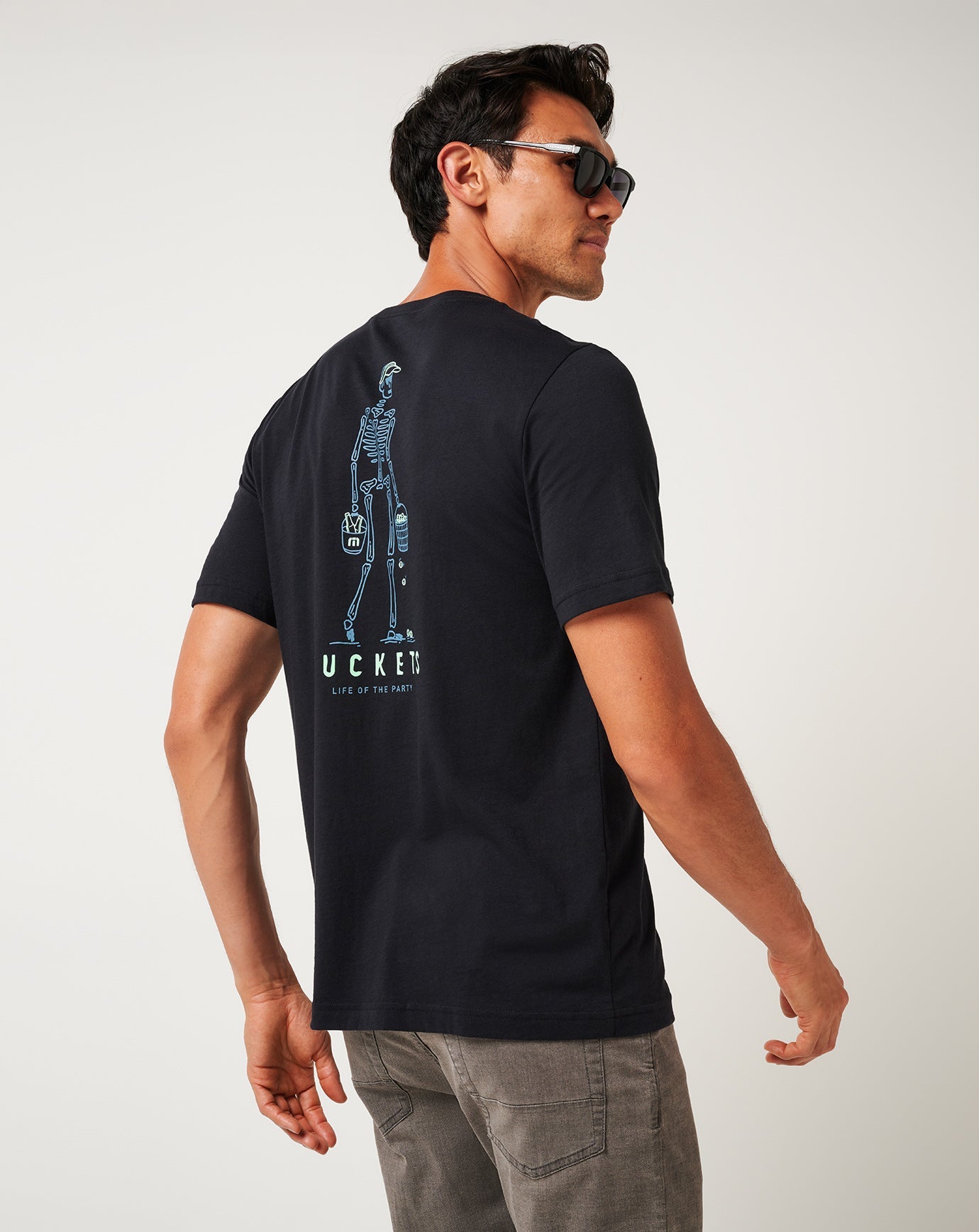 Travis Mathew Online | Lost Buckets Tee