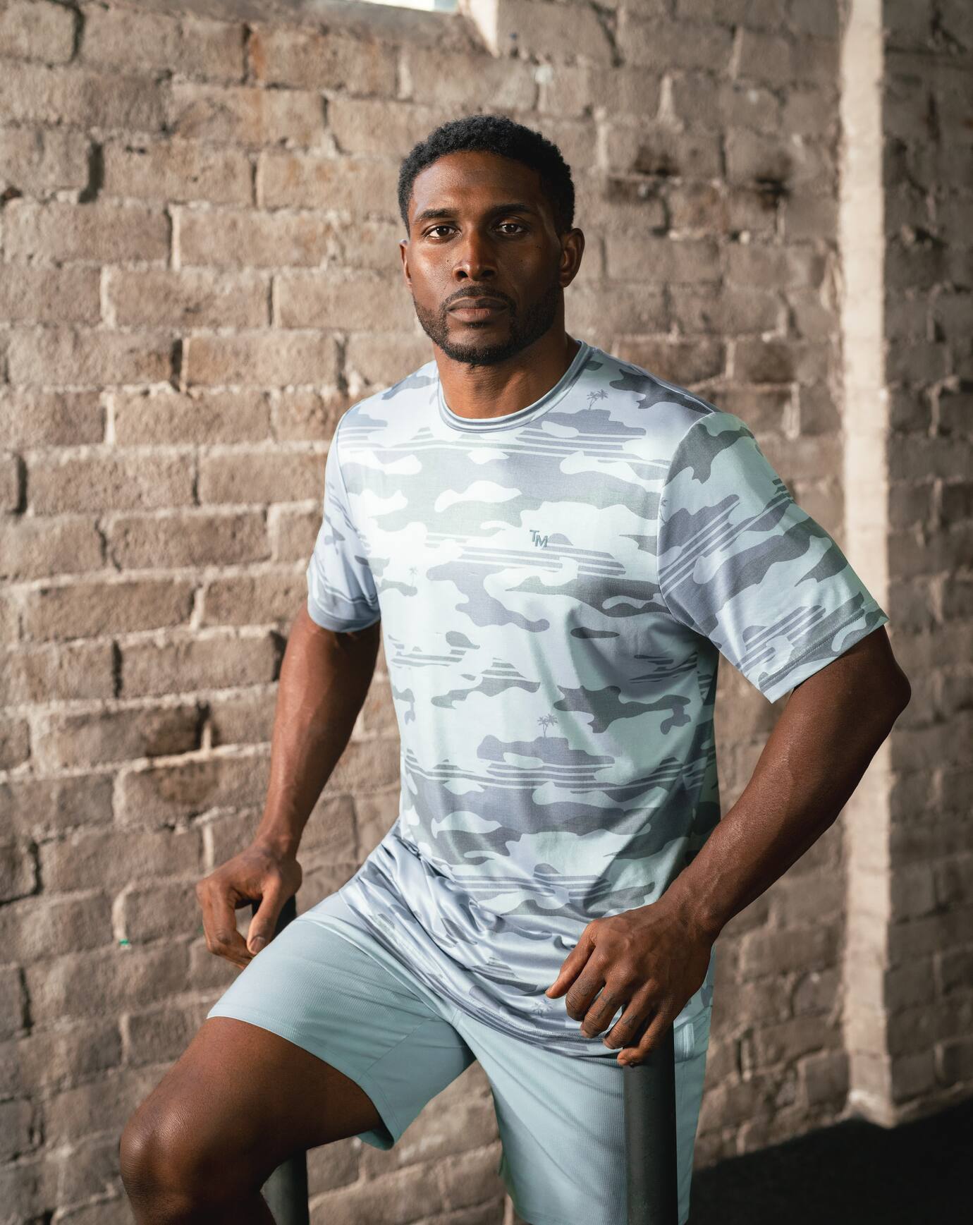 Travis Mathew US | Season Stealth Tee