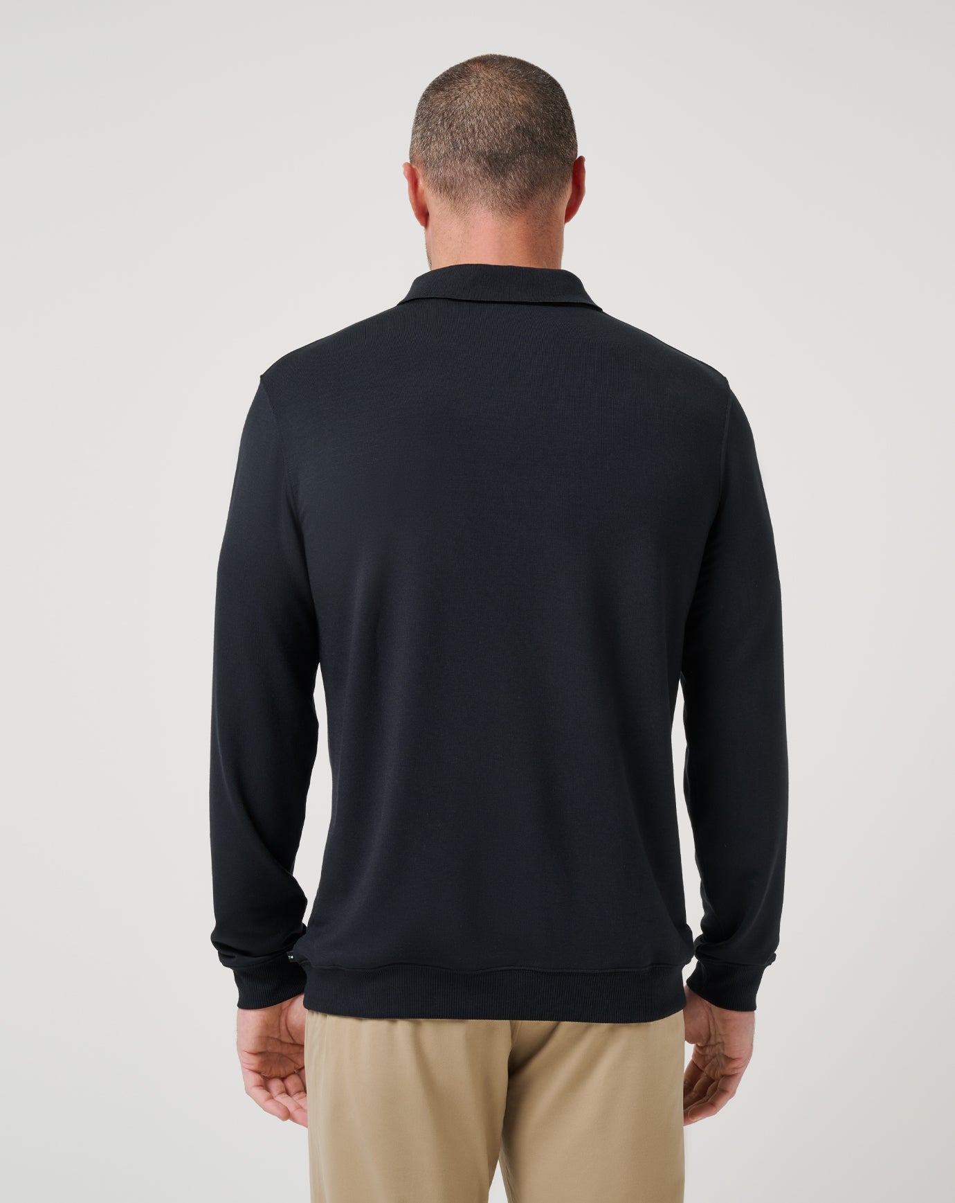 Travis Mathew US | Amenities Collar Crew