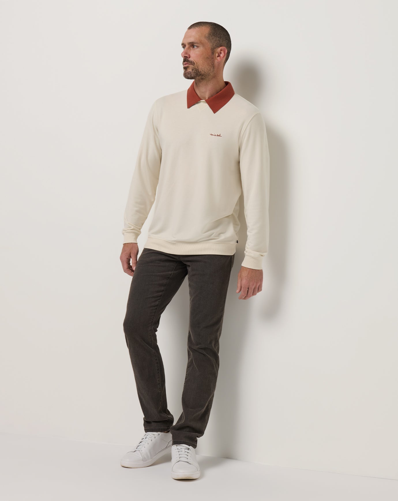 Travis Mathew Discount | Amenities Collar Crew