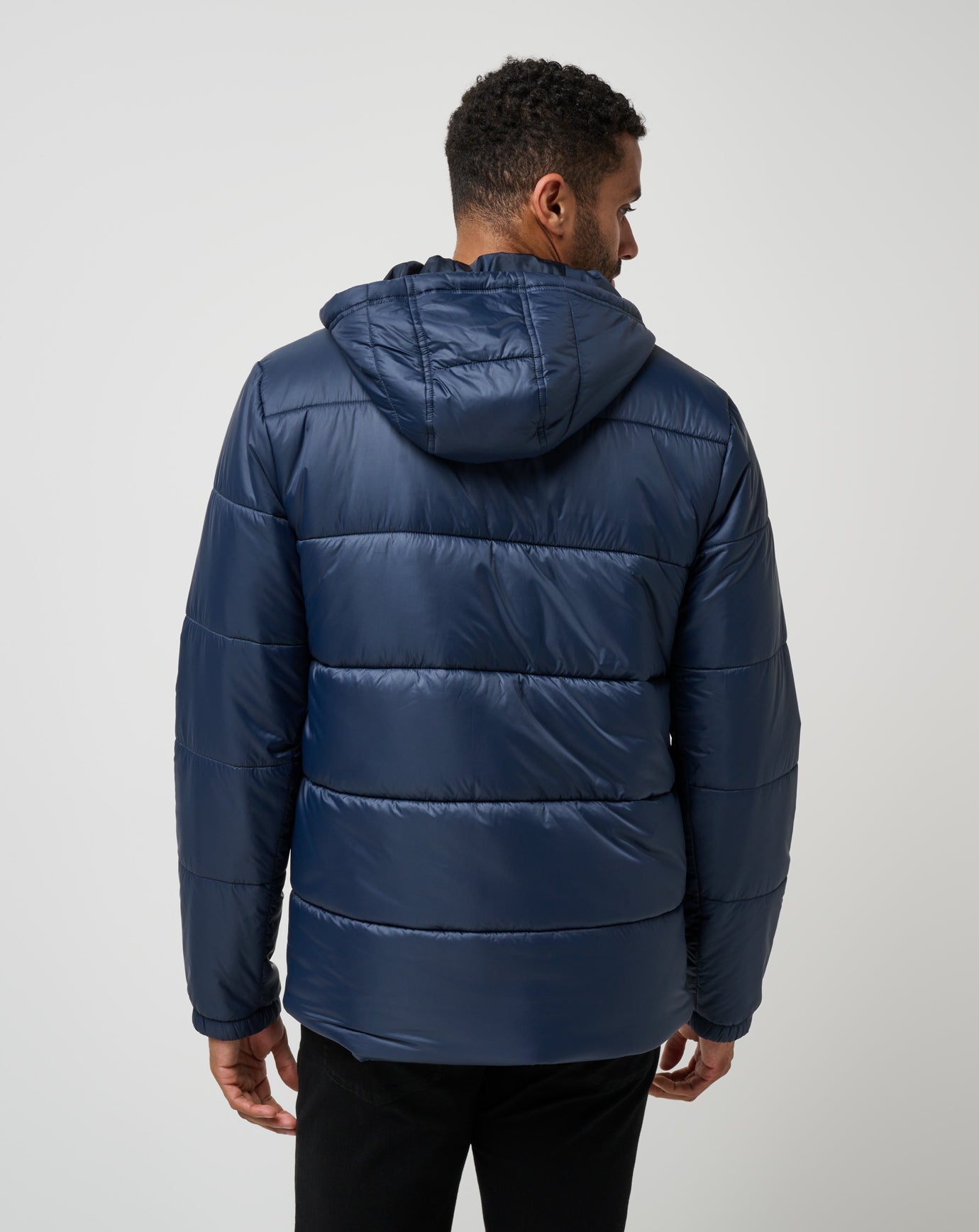 Travis Mathew Outlet | Aves Tech Puffer Jacket