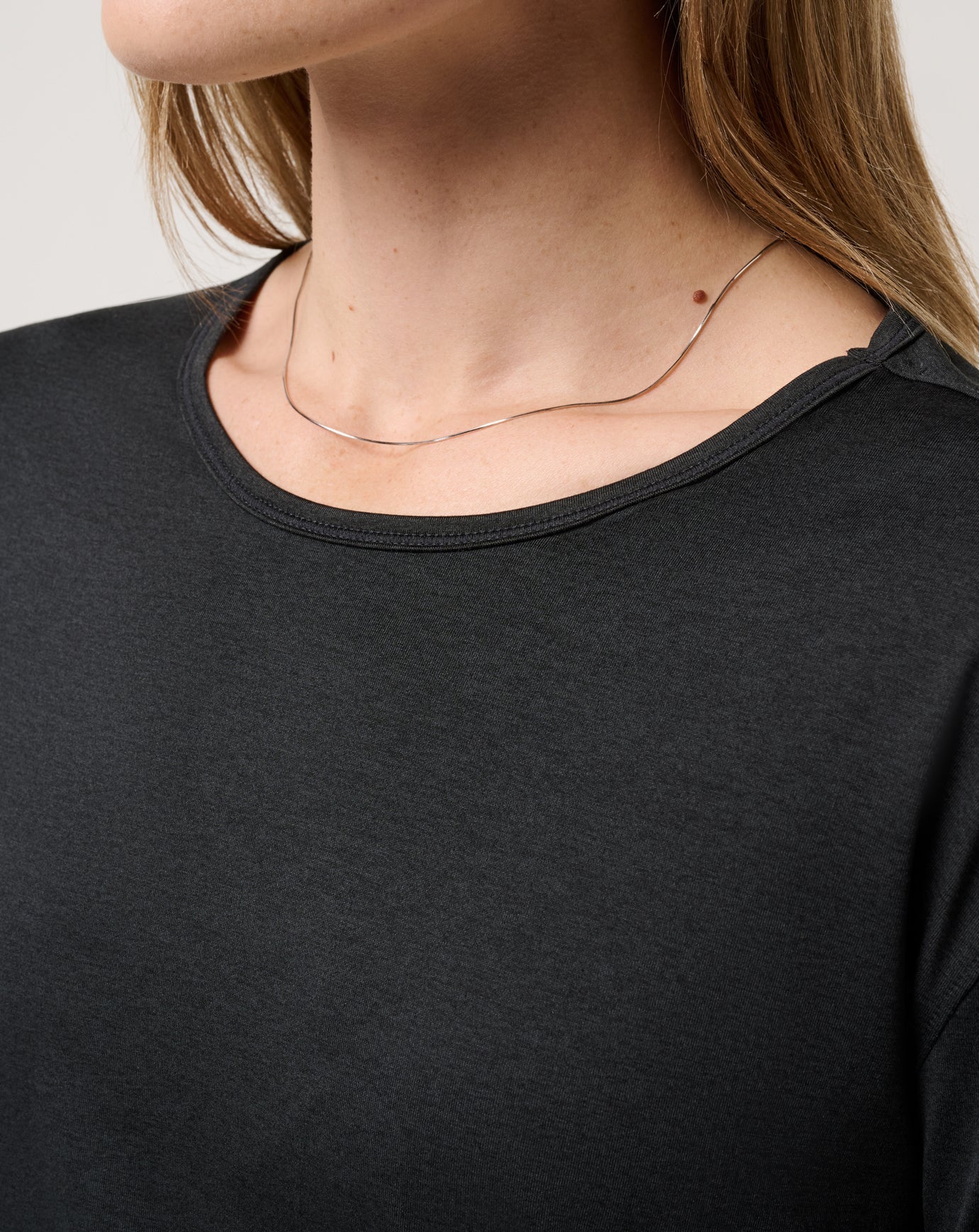 Travis Mathew On Sale | Skyloft Light Celestia Top