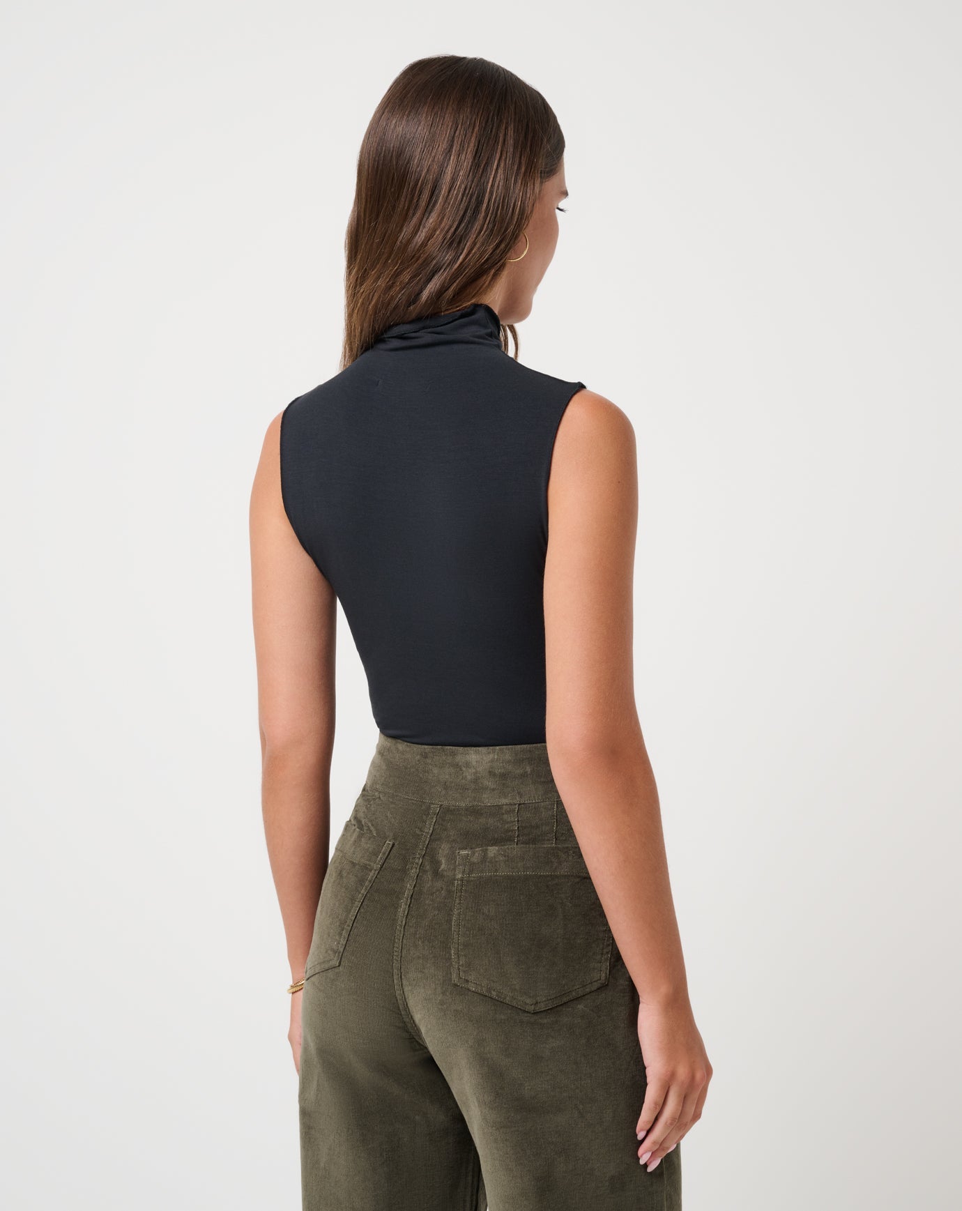 Travis Mathew Online | Captivate Mock Neck Top