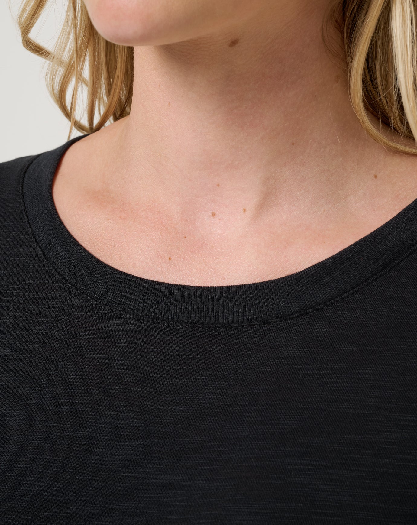 Travis Mathew Hot sale | Cloud Long Sleeve Tee