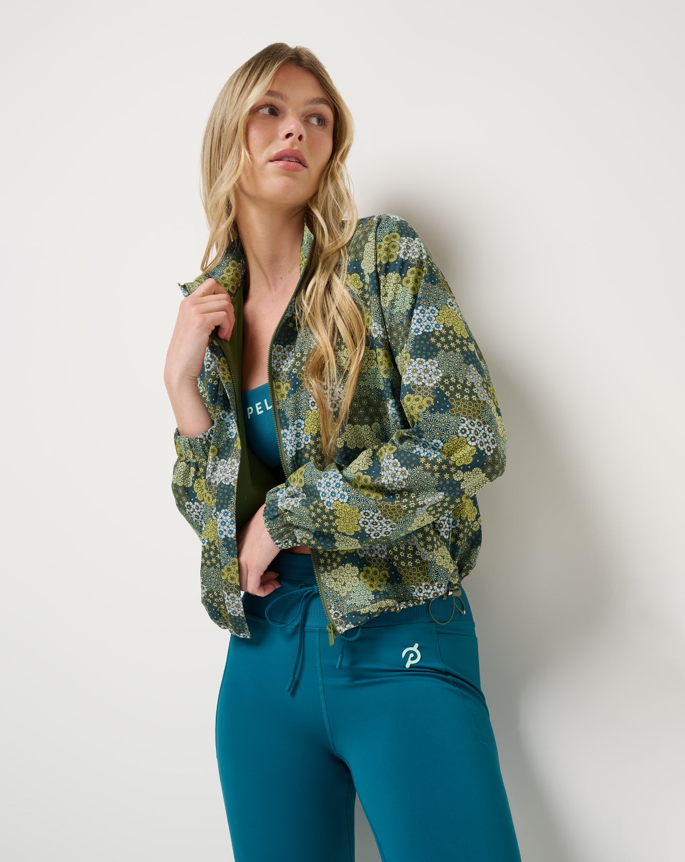 Travis Mathew On Sale | New Light Jacket